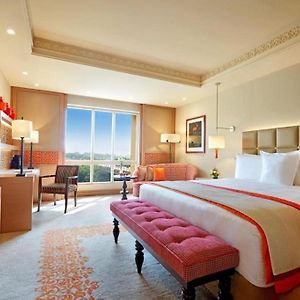 Hotel Royal Infinity Near Delhi Airport
